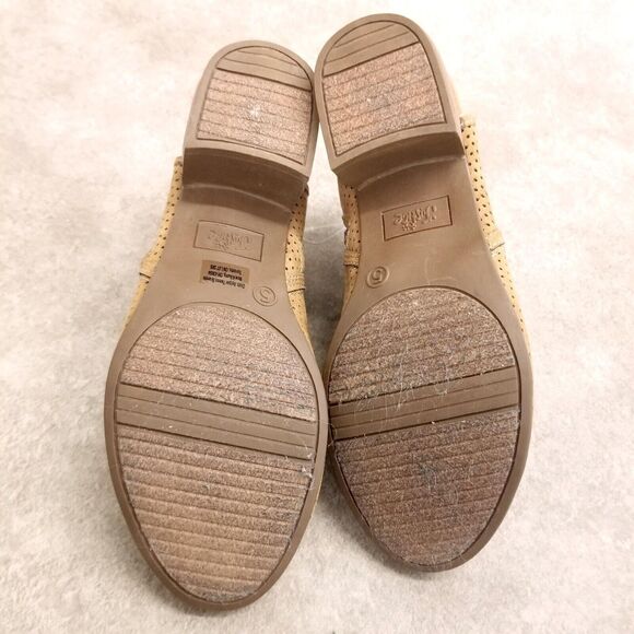 Justice Womens   Size 5 Tan  Perforated Block Heel Ankle Boot Back Cut Booties - Picture 9 of 11